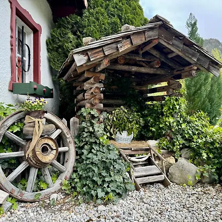 Au-4 דירה לופר