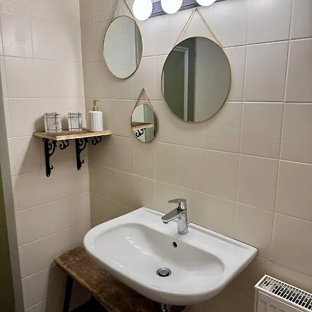 Apartment Au-4